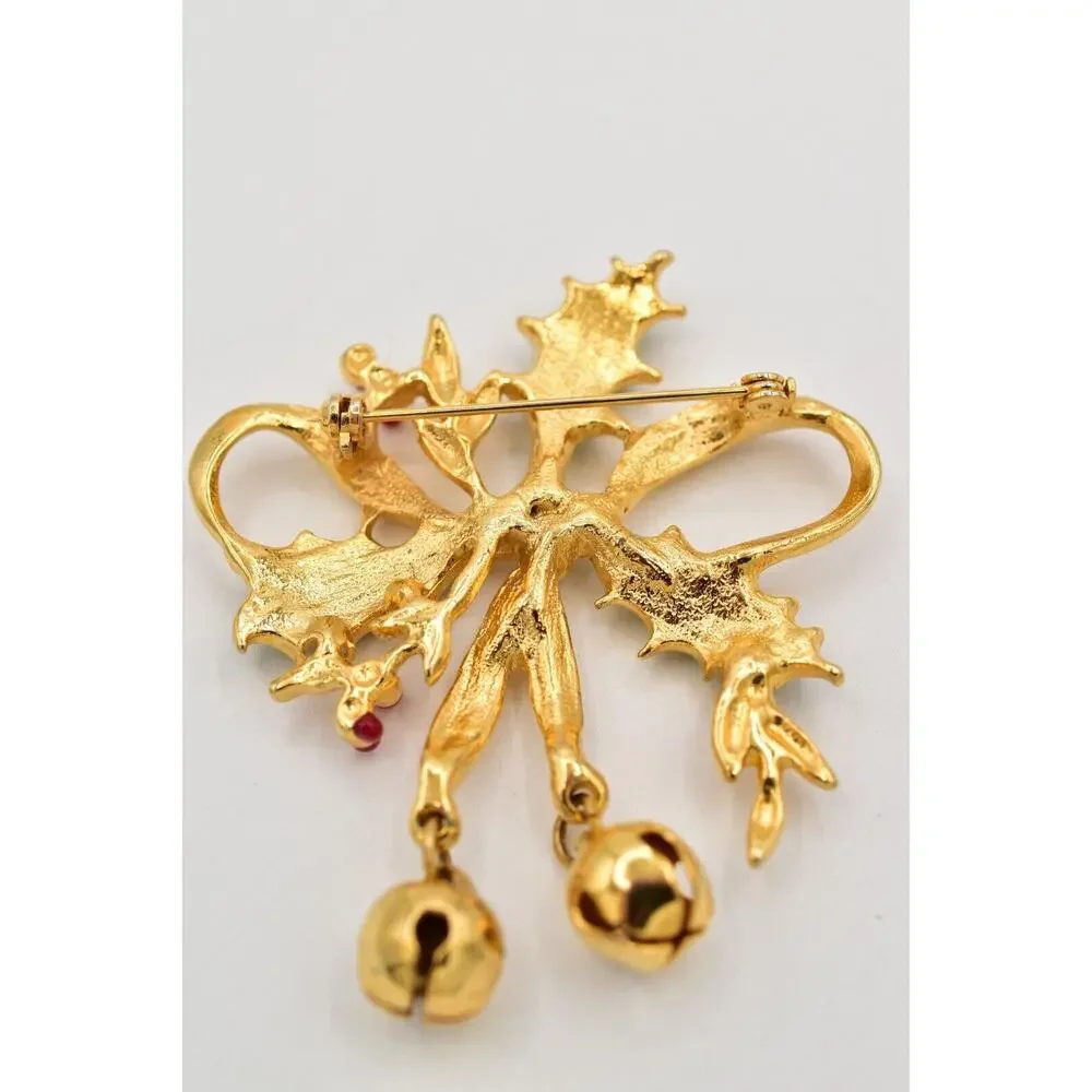 Vintage Christmas Pin Brooch Bell Holly Berry Green Red Enamel Gold 1980s BinAL